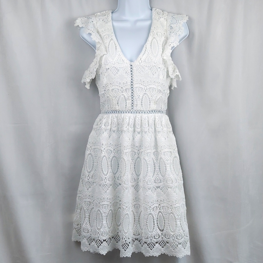 J.O.A. Lace fit & flare v neck dress flutter sleeve - ivory white - sz XS